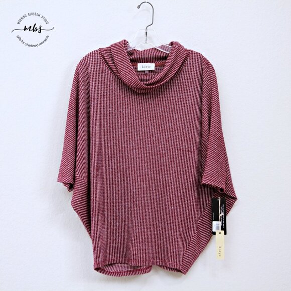 NWT Korye Cowl Neck Dolman Sleeves Oversized Sweater Burgundy White Women S - Picture 2 of 10